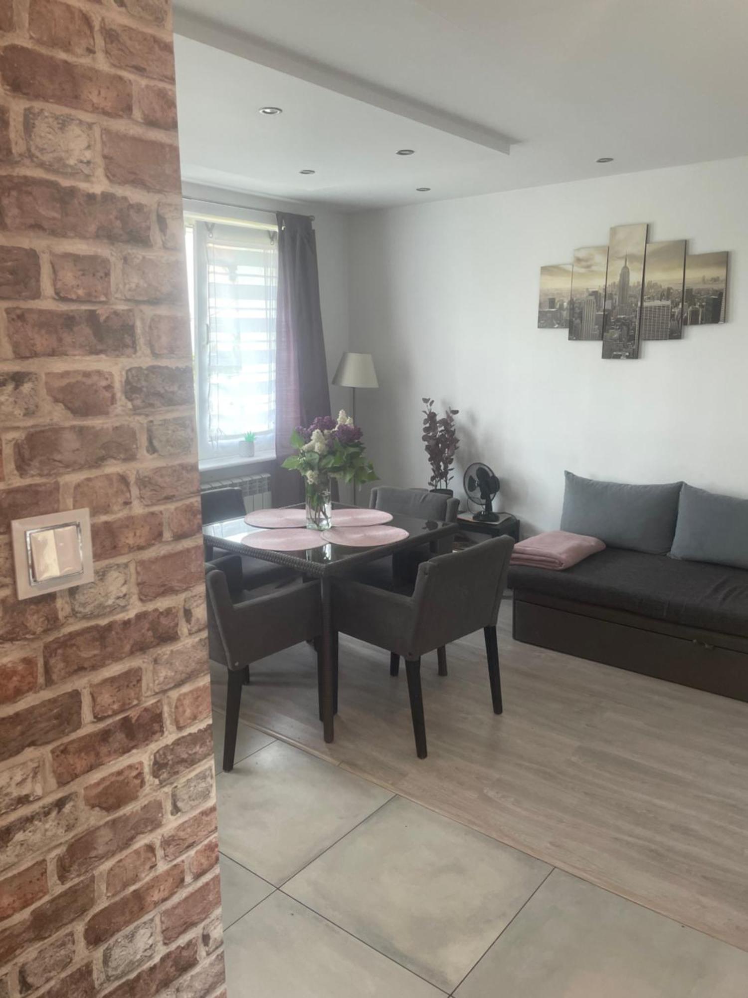 Prestige Apartament Elblag Esterno foto