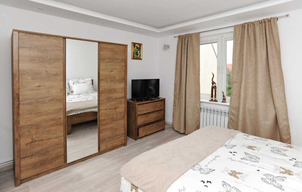 Prestige Apartament Elblag Esterno foto